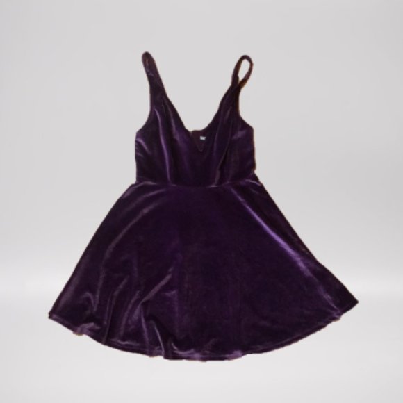 Kimchi Blue Dresses & Skirts - Kimchi Blue Velvet Dress - M - purple